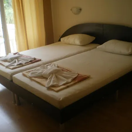 Hawaii Hotel Lozenets