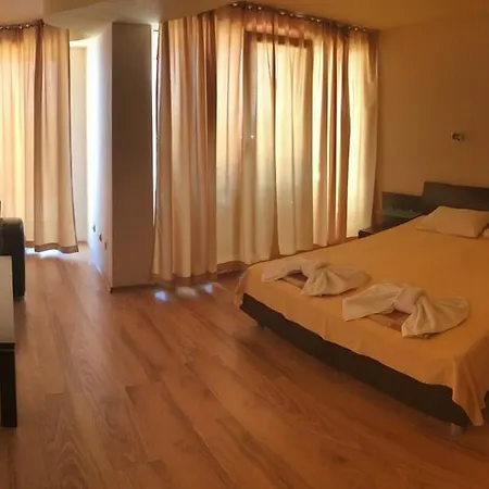 Hawaii Hotel Lozenets