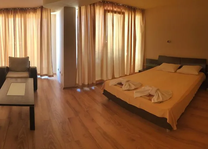 Hawaii Hotel Lozenets